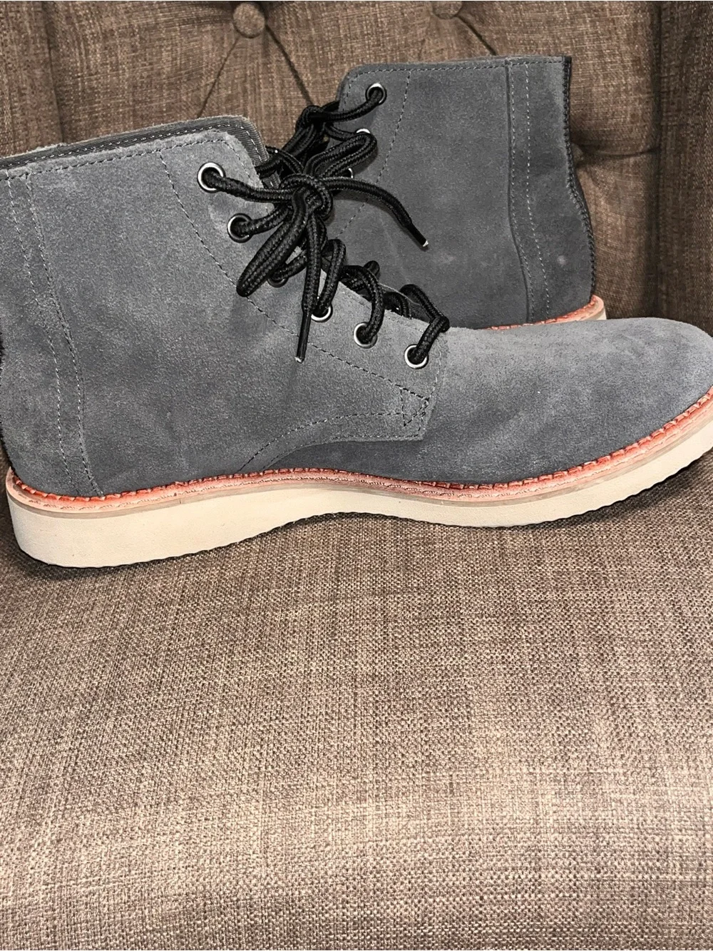Toms Porter Men's Gray Suede Chukka Boots size 10.5